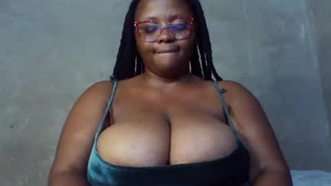 queen2302 online show from 04-02-26, 09:12