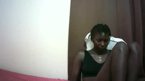 Snapshot of queen_0012 chatting on 04-25-26, 09:56 asher online show from 04-25-26, 09:56
