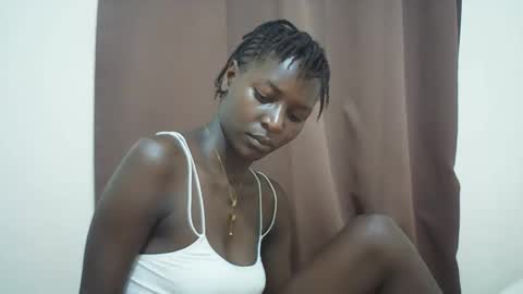 Snapshot of queen_0012 chatting on 04-28-26, 07:24 asher online show from 04-28-26, 07:24