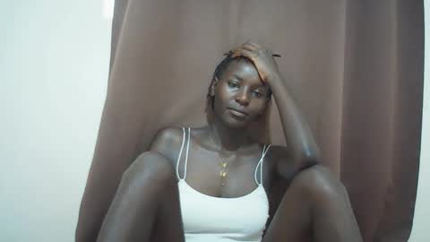 Snapshot of queen_0012 chatting on 04-29-26, 07:34 asher online show from 04-29-26, 07:34