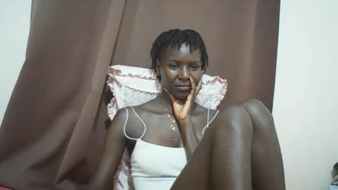 Snapshot of queen_0012 chatting on 04-30-26, 08:57 asher online show from 04-30-26, 08:57