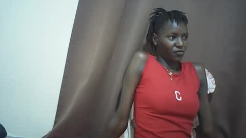 Snapshot of queen_0012 chatting on 05-02-26, 09:36 asher online show from 05-02-26, 09:36