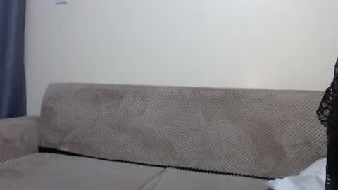 Snapshot of queen_12344 chatting on 02-16-26, 01:13 emmie online show from 02-16-26, 01:13