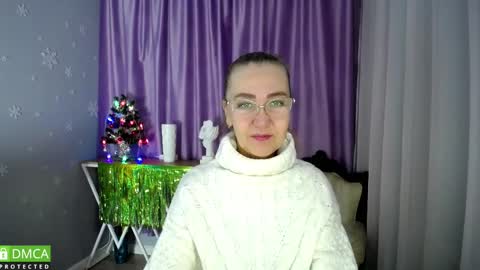 Snapshot of queen_a_n_i chatting on 01-10-25, 09:13 A N I Ill be here on December 1st online show from 01-10-25, 09:13