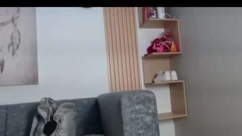 Snapshot of queen_adhara chatting on 05-20-26, 12:33 ANTONELLA online show from 05-20-26, 12:33