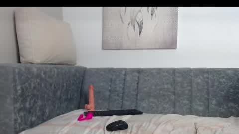 Snapshot of queen_adhara chatting on 05-29-26, 12:03 ANTONELLA online show from 05-29-26, 12:03