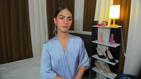 Snapshot of queen_dyosa chatting on 10-17-25, 07:33 Queen Dyosa online show from 10-17-25, 07:33