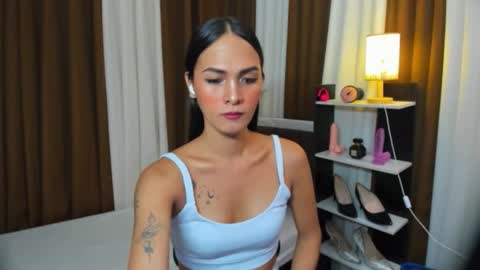 Snapshot of queen_dyosa chatting on 10-23-25, 05:29 Queen Dyosa online show from 10-23-25, 05:29