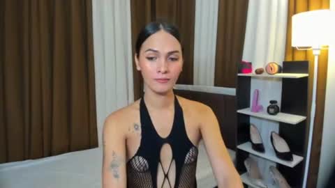 Snapshot of queen_dyosa chatting on 11-06-25, 06:36 Queen Dyosa online show from 11-06-25, 06:36