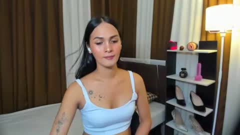 Snapshot of queen_dyosa chatting on 11-07-25, 06:02 Queen Dyosa online show from 11-07-25, 06:02