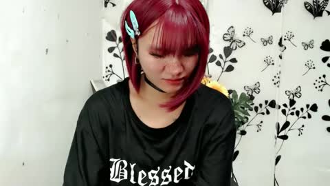 Snapshot of queen_elicktra chatting on 01-27-25, 12:37 JOY online show from 01-27-25, 12:37