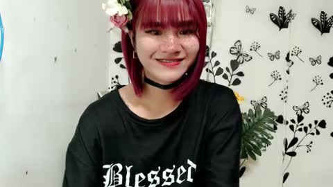 Snapshot of queen_elicktra chatting on 02-06-25, 03:31 JOY online show from 02-06-25, 03:31