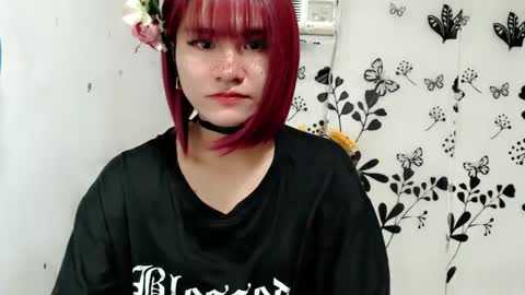 Snapshot of queen_elicktra chatting on 02-08-25, 01:54 JOY online show from 02-08-25, 01:54