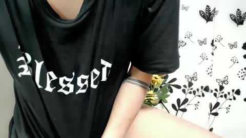 Snapshot of queen_elicktra chatting on 02-08-25, 12:28 JOY online show from 02-08-25, 12:28