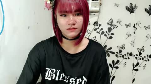 Snapshot of queen_elicktra chatting on 02-10-25, 06:13 JOY online show from 02-10-25, 06:13