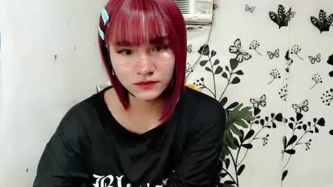 Snapshot of queen_elicktra chatting on 02-14-25, 01:56 JOY online show from 02-14-25, 01:56