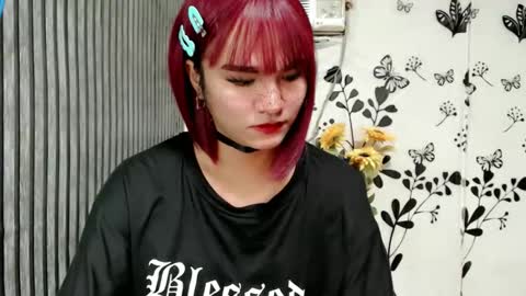 Snapshot of queen_elicktra chatting on 02-15-25, 05:51 JOY online show from 02-15-25, 05:51