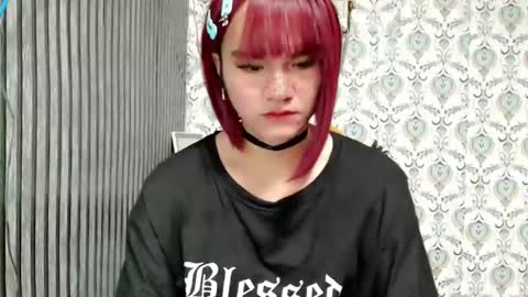 Snapshot of queen_elicktra chatting on 02-20-25, 03:45 JOY online show from 02-20-25, 03:45