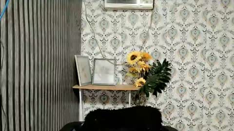 Snapshot of queen_elicktra chatting on 02-20-25, 06:02 JOY online show from 02-20-25, 06:02