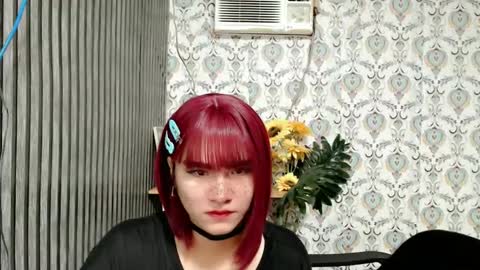 Snapshot of queen_elicktra chatting on 02-21-25, 03:56 JOY online show from 02-21-25, 03:56