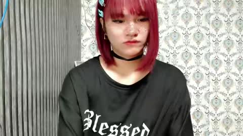 Snapshot of queen_elicktra chatting on 02-25-25, 05:41 JOY online show from 02-25-25, 05:41