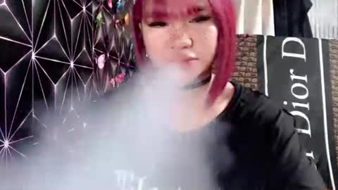 Snapshot of queen_elicktra chatting on 11-18-25, 12:16 JOY online show from 11-18-25, 12:16