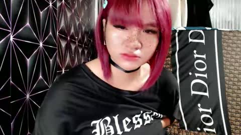 Snapshot of queen_elicktra chatting on 12-02-25, 02:50 JOY online show from 12-02-25, 02:50