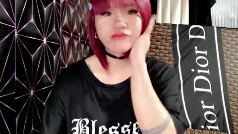 Snapshot of queen_elicktra chatting on 12-16-25, 12:04 JOY online show from 12-16-25, 12:04