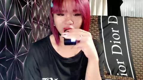 Snapshot of queen_elicktra chatting on 12-17-25, 10:27 JOY online show from 12-17-25, 10:27