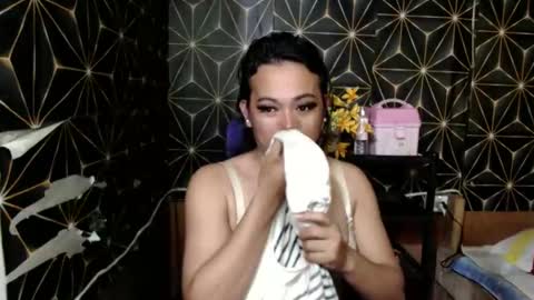 queen_ennah online show from 01-19-25, 11:34