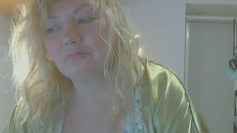 queen_jane8 online show from 02-22-25, 03:36