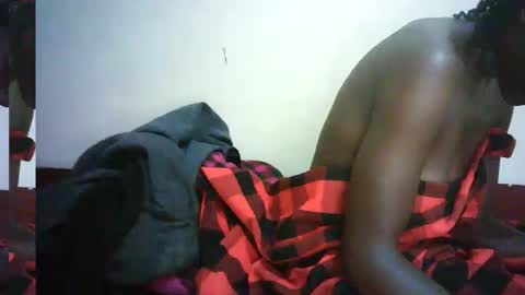 Snapshot of queen_joan chatting on 02-03-25, 03:27 queen_joan online show from 02-03-25, 03:27