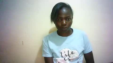 Snapshot of queen_joan chatting on 02-24-25, 01:02 queen_joan online show from 02-24-25, 01:02
