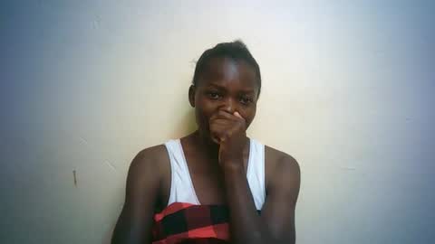 Snapshot of queen_joan chatting on 02-26-25, 12:25 queen_joan online show from 02-26-25, 12:25