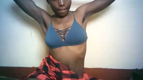 Snapshot of queen_joan chatting on 02-27-25, 07:01 queen_joan online show from 02-27-25, 07:01