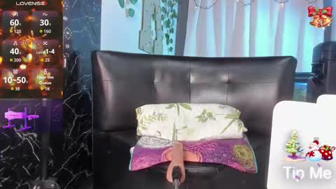 Snapshot of queen_kamil chatting on 11-27-25, 02:13 queen_kamil online show from 11-27-25, 02:13