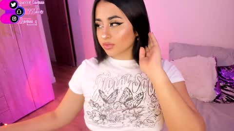 Snapshot of queen_liana chatting on 01-15-25, 05:29 Liana  online show from 01-15-25, 05:29