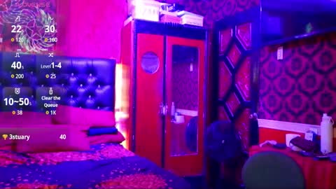 Lily online show from 11-01-25, 12:23