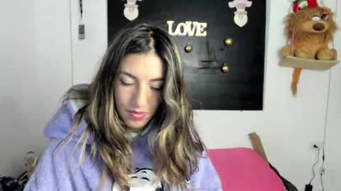 Snapshot of queen_natttyy chatting on 12-09-24, 06:01 queen_natttyy online show from 12-09-24, 06:01