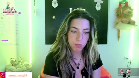 Snapshot of queen_natttyy chatting on 01-05-25, 07:28 queen_natttyy online show from 01-05-25, 07:28