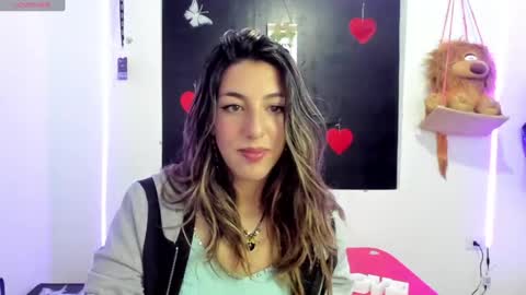 Snapshot of queen_natttyy chatting on 01-10-25, 05:05 queen_natttyy online show from 01-10-25, 05:05