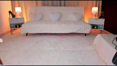 Snapshot of queen_of_deepthroat chatting on 12-08-24, 04:57 queen_of_deepthroat online show from 12-08-24, 04:57