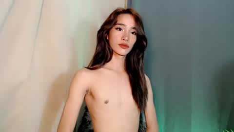 Snapshot of queen_of_the_night69 chatting on 07-30-26, 04:33 Queen Juna online show from 07-30-26, 04:33