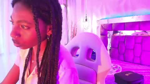 Snapshot of queen_perla_ chatting on 07-04-26, 01:39 online show from 07-04-26, 01:39