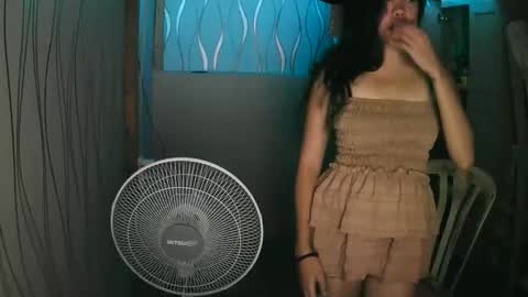 queen_seavera1 online show from 11-26-25, 02:07