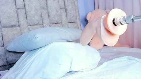 queen_yully online show from 04-05-26, 11:51