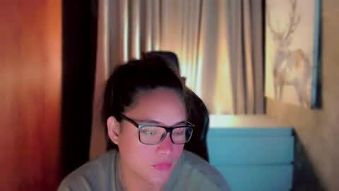 Snapshot of queenarthalia chatting on 03-31-26, 08:42 ARTHA online show from 03-31-26, 08:42