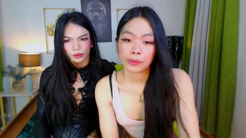 Snapshot of queenathena2005 chatting on 09-21-25, 05:20 Athena online show from 09-21-25, 05:20