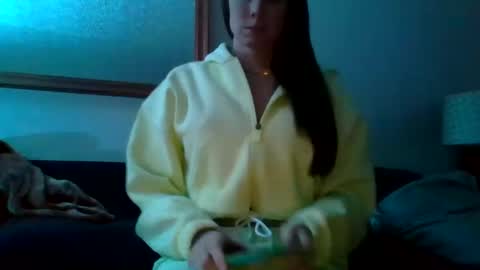 queenbee6269 online show from 12-12-24, 03:21