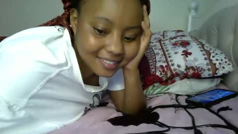 queen online show from 12-03-25, 12:07